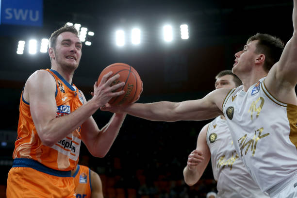 德转夏窗支出榜：英超35.8亿欧断层领先 利物浦4.82亿欧超过沙超、葡超整个联赛