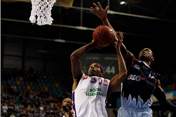 亚当斯的个 亚当斯的个