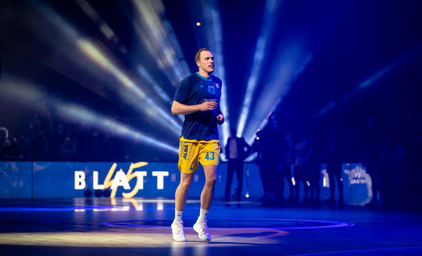 [CBA]新疆男篮主场险胜北控男篮.