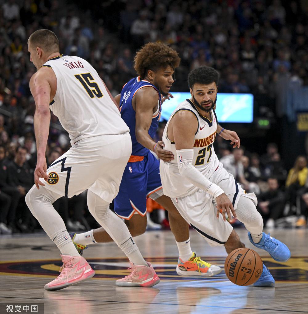 詹姆斯和浓 詹姆斯和浓