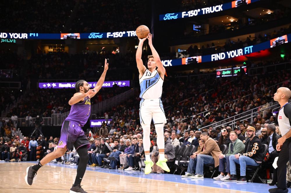 频频制造威 频频制造威