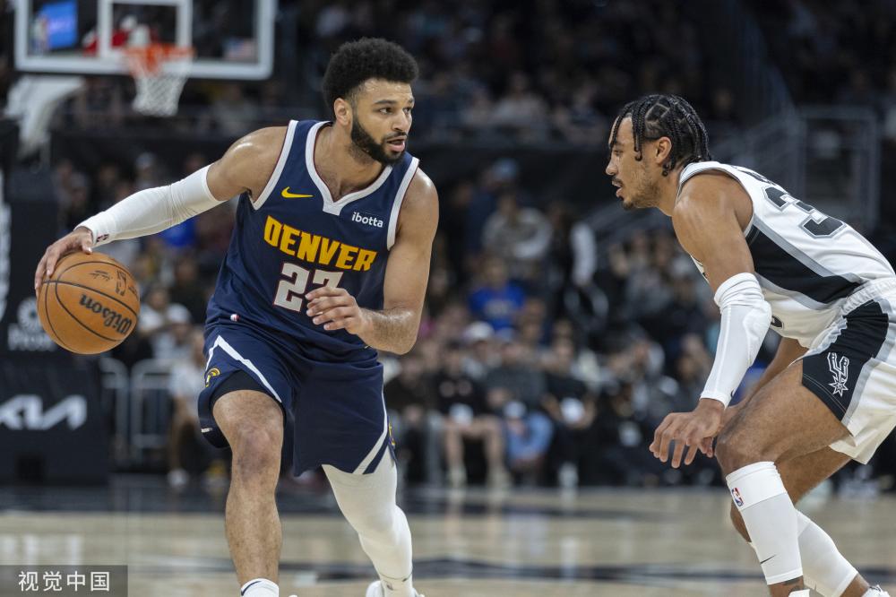 狼堡传奇！🐺💚队长阿诺德已为我狼出战450场正式比赛