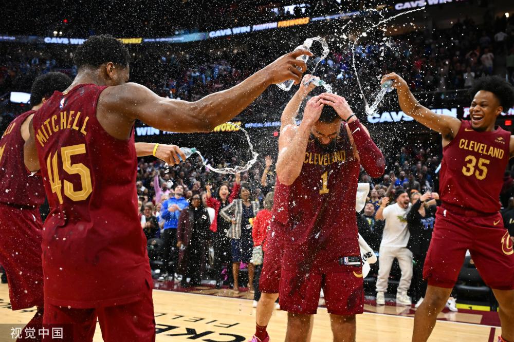 穆勒一球成 穆勒一球成